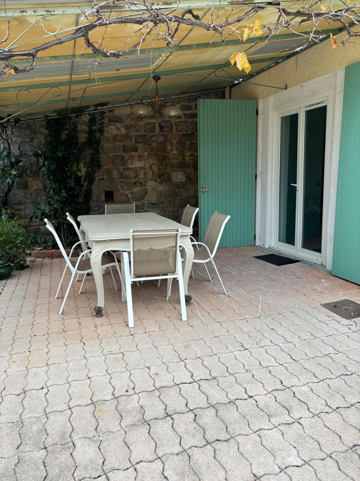 La Cigaliere 1 Charmant T1 Bis Avec Terrasse Dans Villa Sollies-Ville Екстер'єр фото